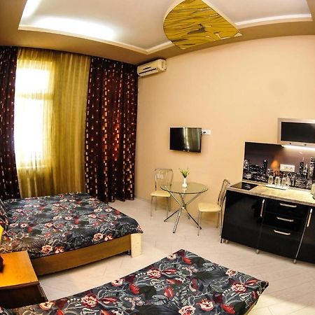Apart Voyage Batumi Exteriör bild